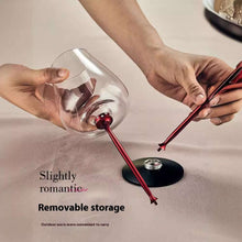 Charger l'image dans la galerie, Verre à vin rotatif en cristal avec design diamant pour aération naturelle et dégustation moderne.